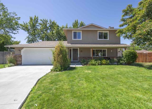 Property at 3941 S West Point Pl, Boise, ID 83706-5861, 4 beds, 2.5 baths