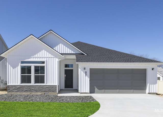 Property at 651 S Jayo Ct, Emmett, ID 83617, 4 beds, 2 baths