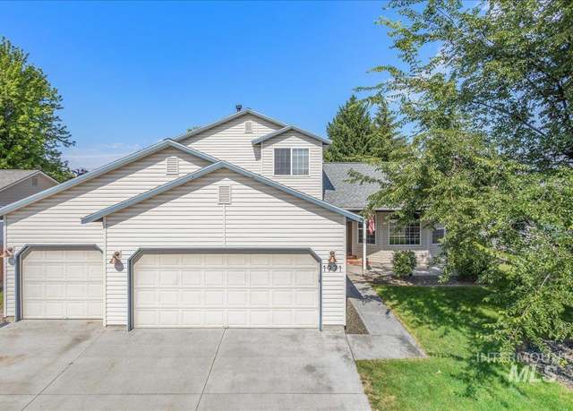 Property at 1971 N Sparrow Hawk Ave, Kuna, ID 83634, 4 beds, 3 baths