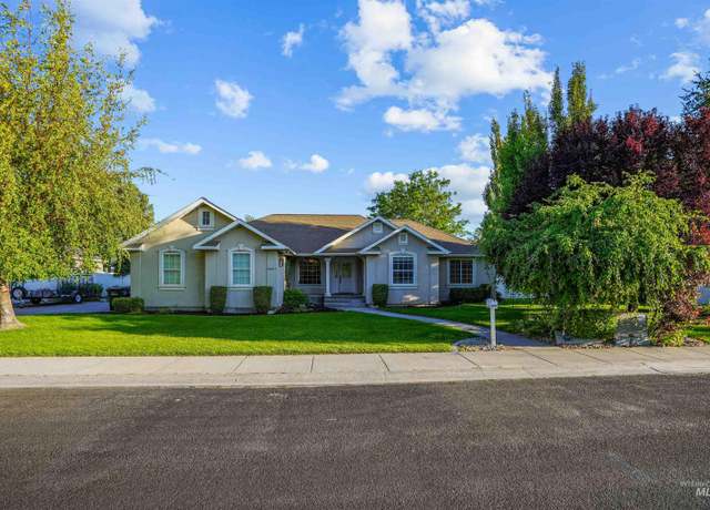 Property at 2447 Boardwalk Ct, Burley, ID 83318, 5 beds, 3 baths