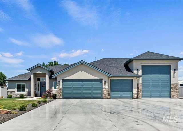 Property at 562 Birka Ct, Middleton, ID 83644, 3 beds, 2.5 baths