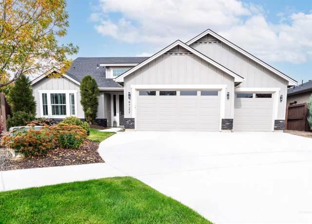 Property at 4722 W Renhold St, Meridian, ID 83646, 4 beds, 3 baths