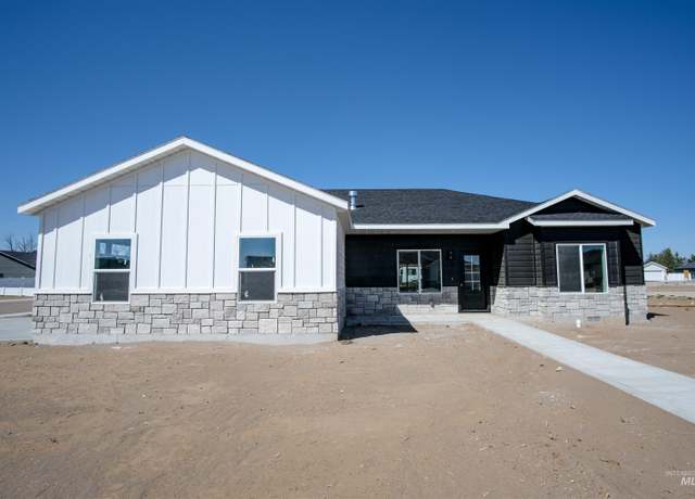 Property at 1522 Shortt Ln, Rupert, ID 83350, 4 beds, 2 baths