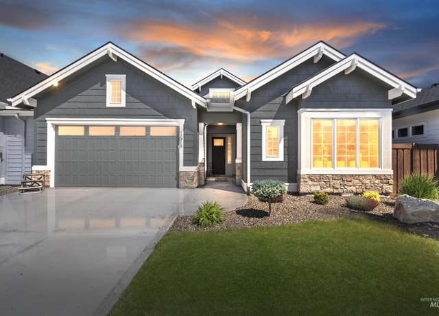 Property at 3918 W Silver River Ln, Meridian, ID 83646, 2 beds, 2.5 baths