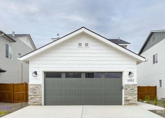 Property at 6993 S Cheyenne Ave, Boise, ID 83709, 3 beds, 2.5 baths