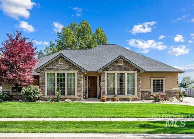 Property at 4697 W Escalante Dr, Eagle, ID 83616, 4 beds, 3 baths