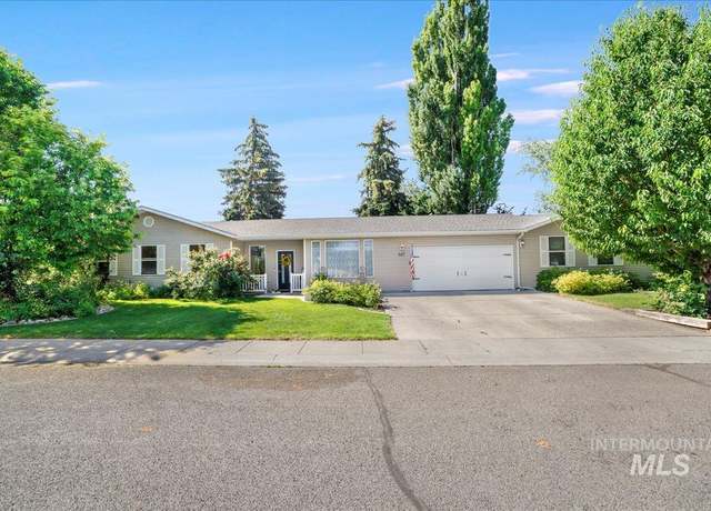 Property at 307 Garnet Dr, Kimberly, ID 83341, 4 beds, 3 baths