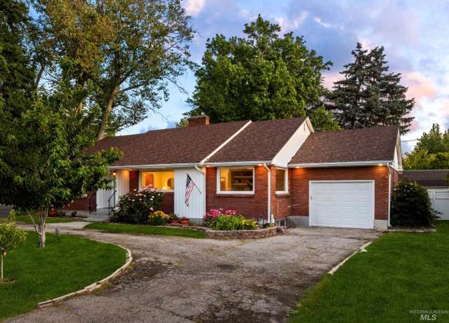 Property at 1600 E Victory Rd, Boise, ID 83706, 3 beds, 1 bath
