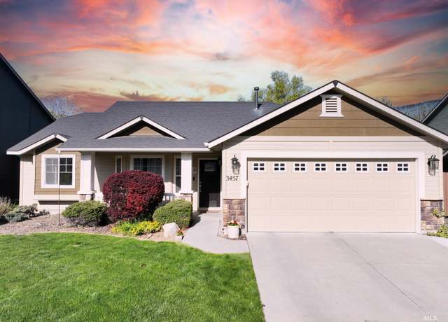 Property at 3457 N Lezana Ave, Meridian, ID 83646, 4 beds, 2 baths