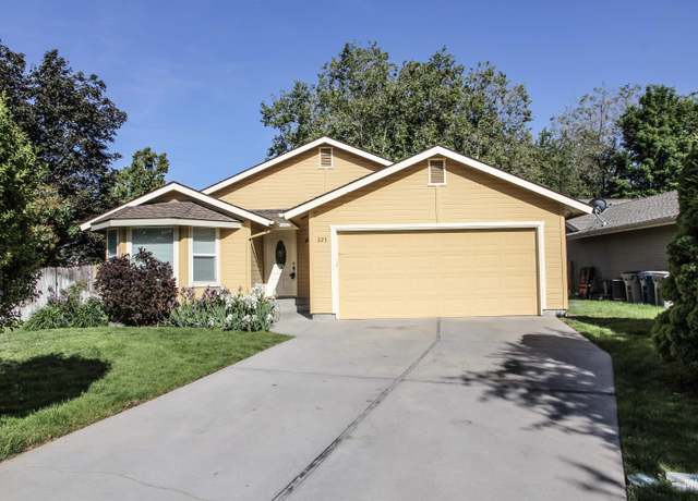 Property at 225 E Bayview, Boise, ID 83706, 3 beds, 2 baths