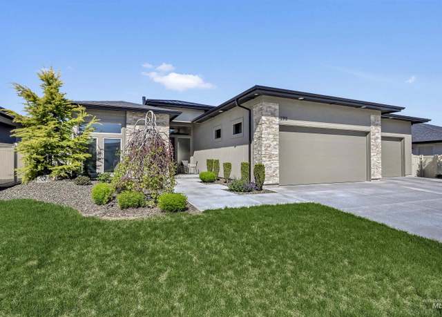 Property at 2313 S Aburge Ave, Meridian, ID 83642, 3 beds, 2.5 baths