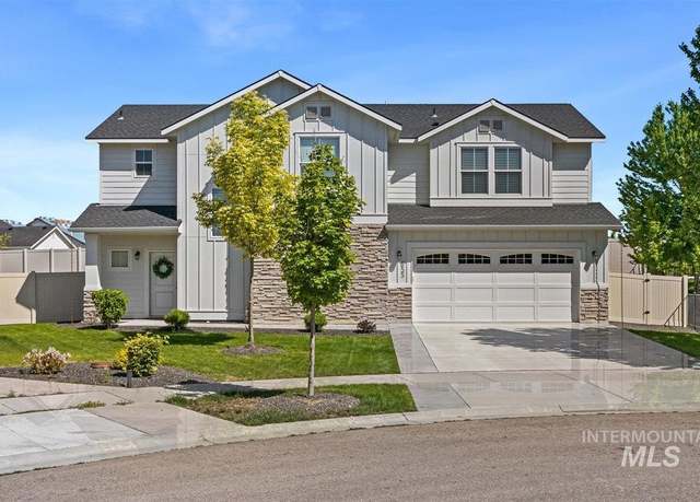 Property at 655 N Sevenoaks Ave, Eagle, ID 83616, 3 beds, 2.5 baths