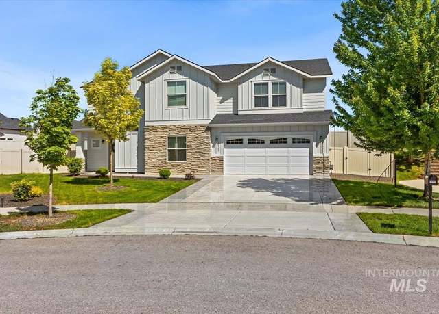 Property at 655 N Sevenoaks Ave, Eagle, ID 83616, 3 beds, 2.5 baths