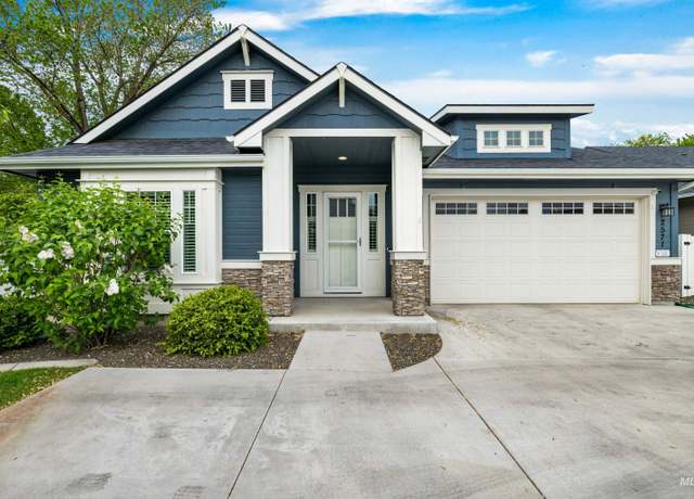 Property at 2571 N Bird St, Boise, ID 83704, 3 beds, 2 baths