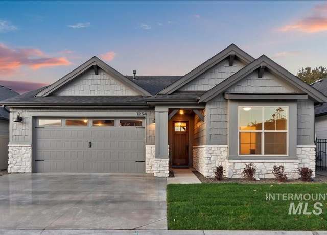Property at 1071 E Star Pine Ln, Eagle, ID 83616, 3 beds, 2 baths