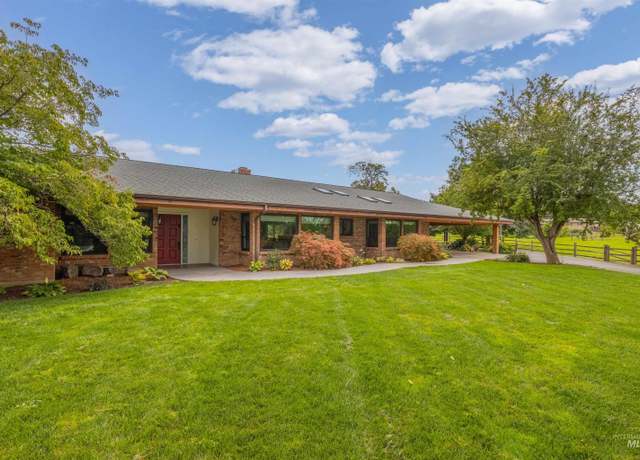 Property at 3211 4th St, Lewiston, ID 83501, 6 beds, 5 baths