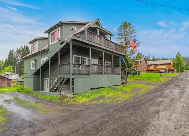 Property at 105 Main St, Elk River, ID 83827, 8 beds, 4 baths