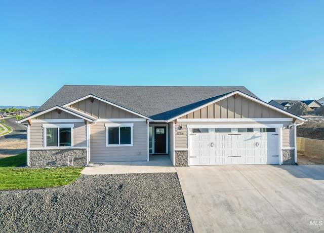Property at 1736 Golden Hills Dr, Lewiston, ID 83501, 3 beds, 2 baths