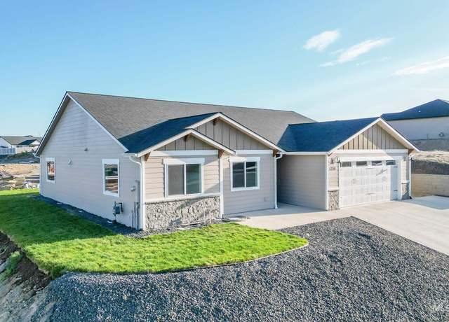 Property at 1736 Golden Hills Dr, Lewiston, ID 83501, 3 beds, 2 baths