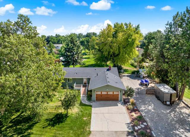 Property at 9957 W Roan Meadows Dr, Boise, ID 83709-4025, 4 beds, 3 baths