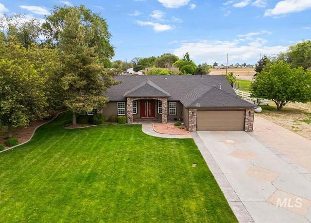 Property at 25022 Tumbleweed, Middleton, ID 83644, 4 beds, 2 baths