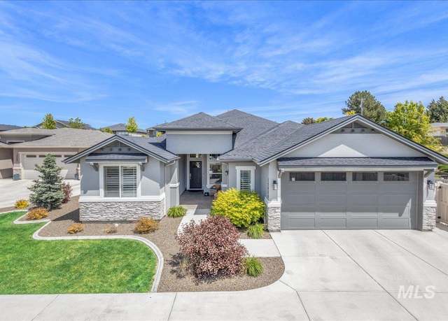 Property at 12030 S Aves Pl, Nampa, ID 83686, 4 beds, 2.5 baths