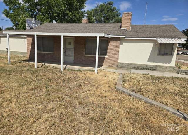 Property at 914 W Roberts Ave, Nampa, ID 83651, 2 beds, 1 bath