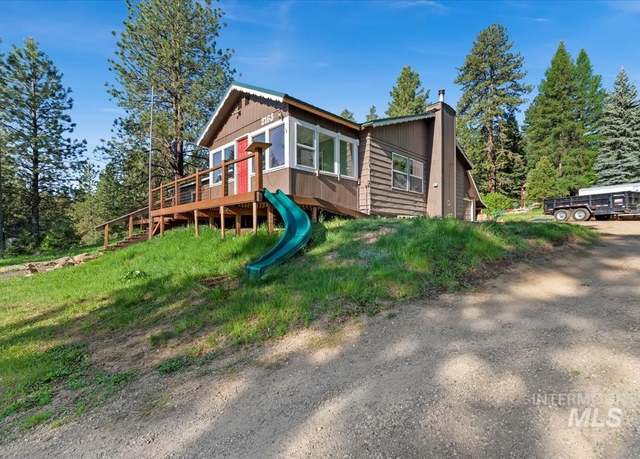 Property at 2163 W Mountain Rd, Donnelly, ID 83615, 3 beds, 2 baths