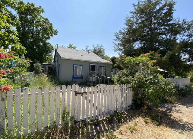 Property at 302/304 Stockton St, Parma, ID 83660, 2 beds, 1 bath