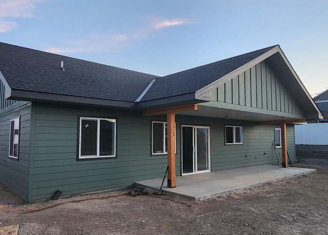 Property at 1719 Pathway Ct, Lewiston, ID 83501, 4 beds, 3 baths