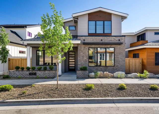 Property at 11693 N Rabbitbrush Way, Boise, ID 83714, 3 beds, 2.5 baths