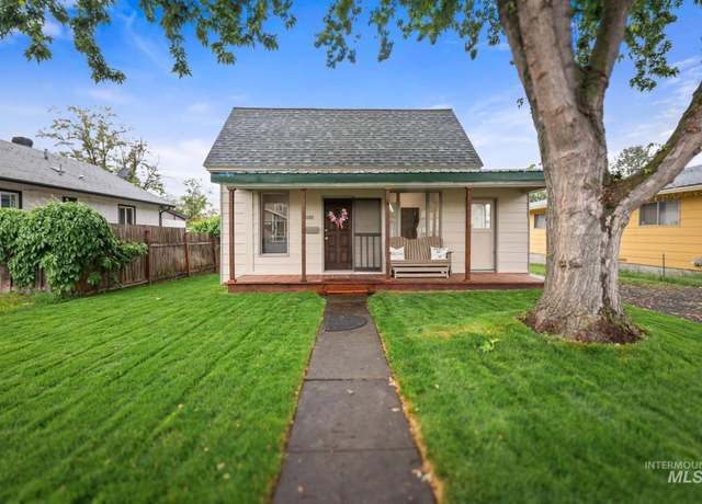 Property at 1303 14th Ave, Lewiston, ID 83501, 3 beds, 2 baths