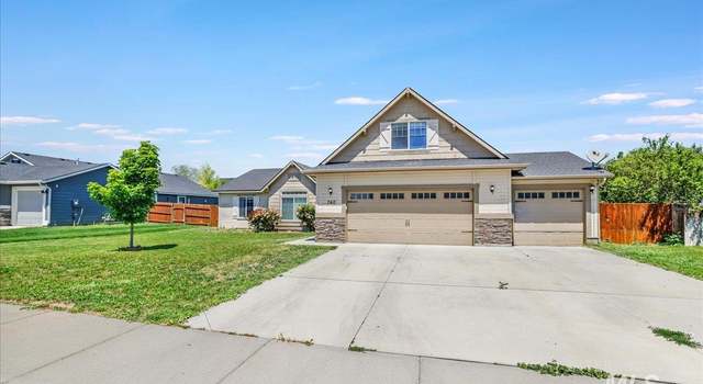 Photo of 740 SW Portal St, Mountain Home, ID 83647-5163