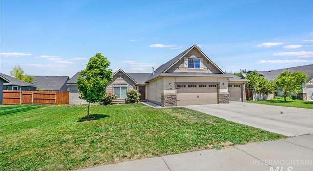 Photo of 740 SW Portal St, Mountain Home, ID 83647-5163