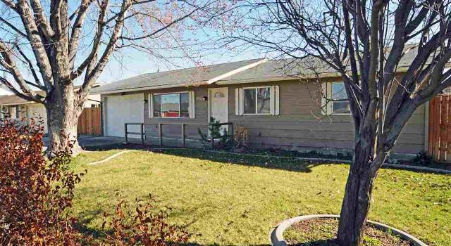 Photo of 906 N School Ave, Kuna, ID 83634