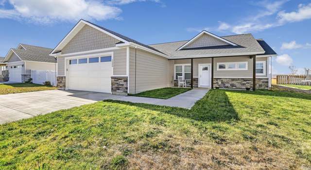 Photo of 1525 Mountain View Dr, Gooding, ID 83330-6134