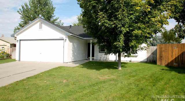 Photo of 1334 N Ryegrass Ct, Kuna, ID 83634
