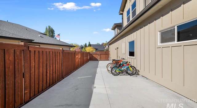 Photo of 4176 Tempest Way, Meridian, ID 83646
