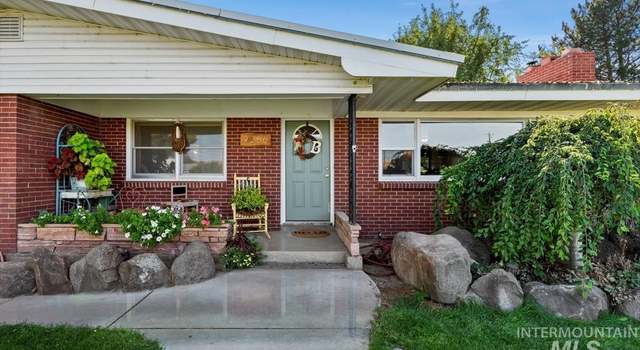 Photo of 9256 W Koch Cir, Hammett, ID 83627