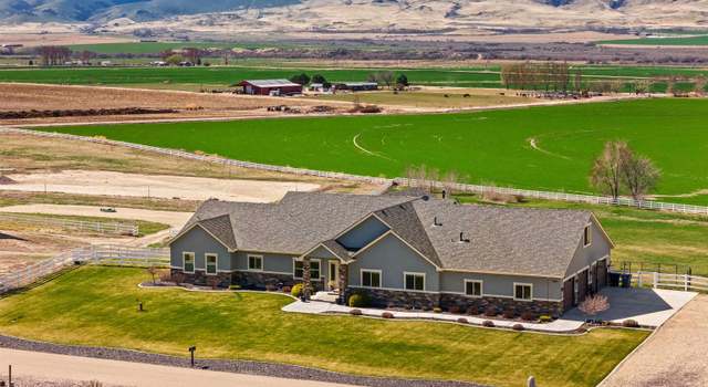 Photo of 5821 Whispering Hills Dr, Marsing, ID 83639