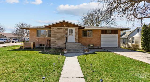 Photo of 303 W Pine Ave, Meridian, ID 83642