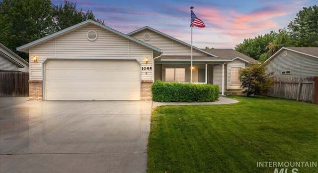 Photo of 1095 Manchester Ct, Middleton, ID 83644