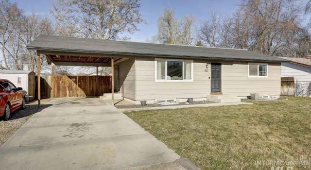 Photo of 827 S Chestnut St, Nampa, ID 83686
