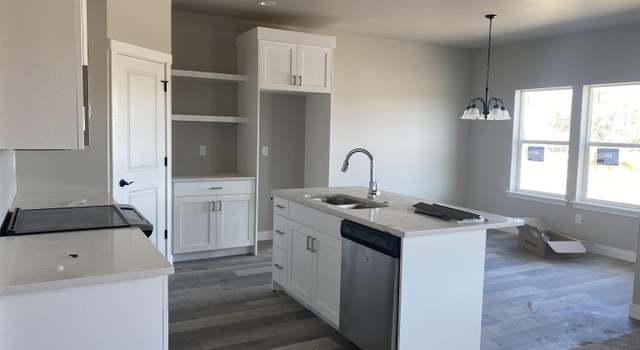 Photo of 1381 Golden Pheasant Dr, Twin Falls, ID 83301