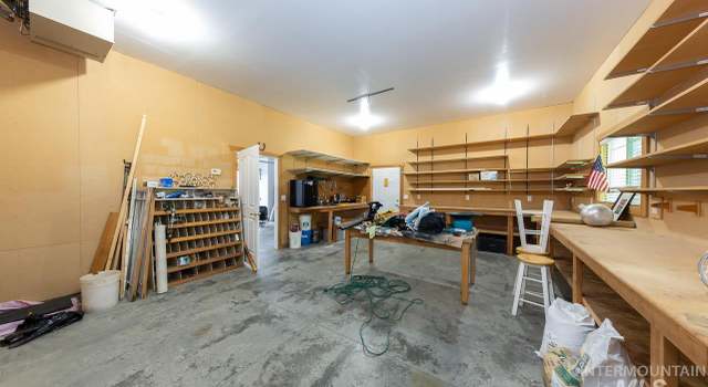 Photo of 2672 N N Greenbelt Pl, Meridian, ID 83646