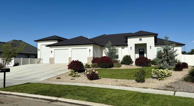 Photo of 1960 Scotch Pine Dr, Middleton, ID 83644