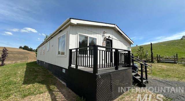 Photo of 1043 Mckeehan Rd, Troy, ID 83871
