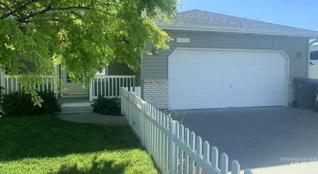 Photo of 1400 Lara Pl, Mountain Home, ID 83647