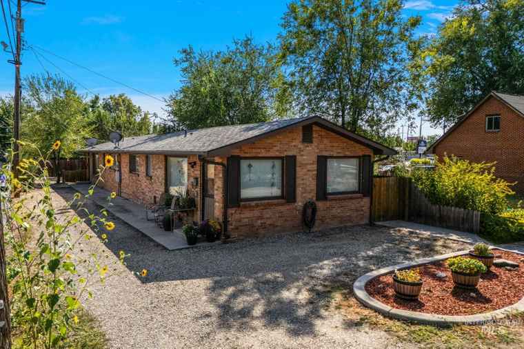 Photo of 5613-5615 W Bond St Boise, ID 83706