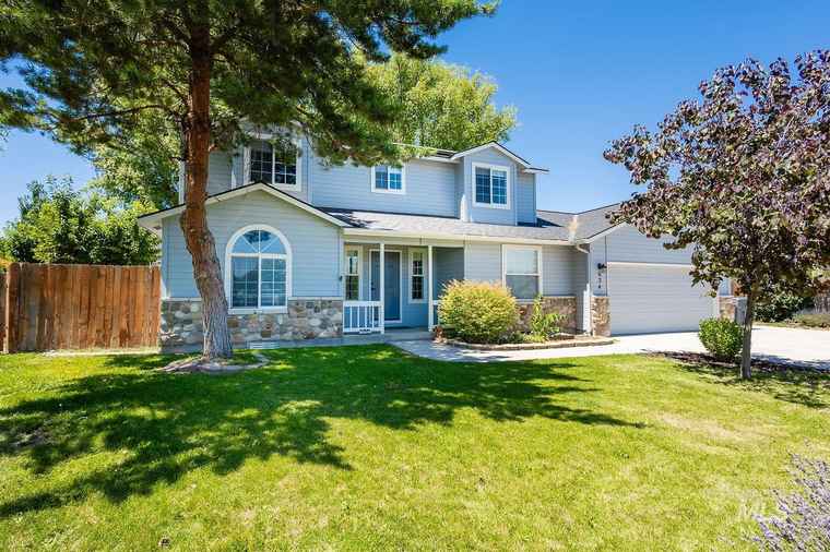 Photo of 634 Fall Nampa, ID 83686